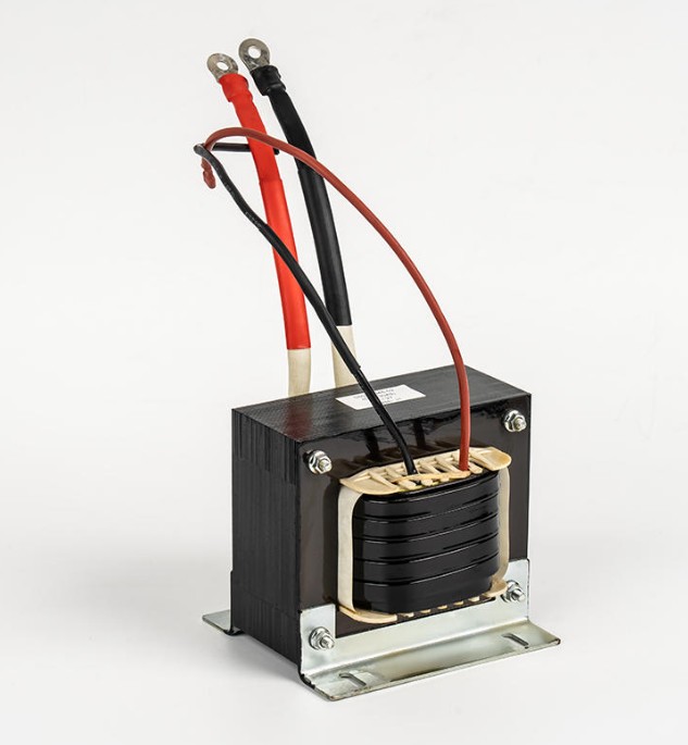 インバータトランスのコア飽和はどのような現象を引き起こしますか?